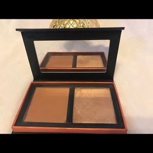 Alexis  Ren X Colourpop  / Bronzer & Highlighter